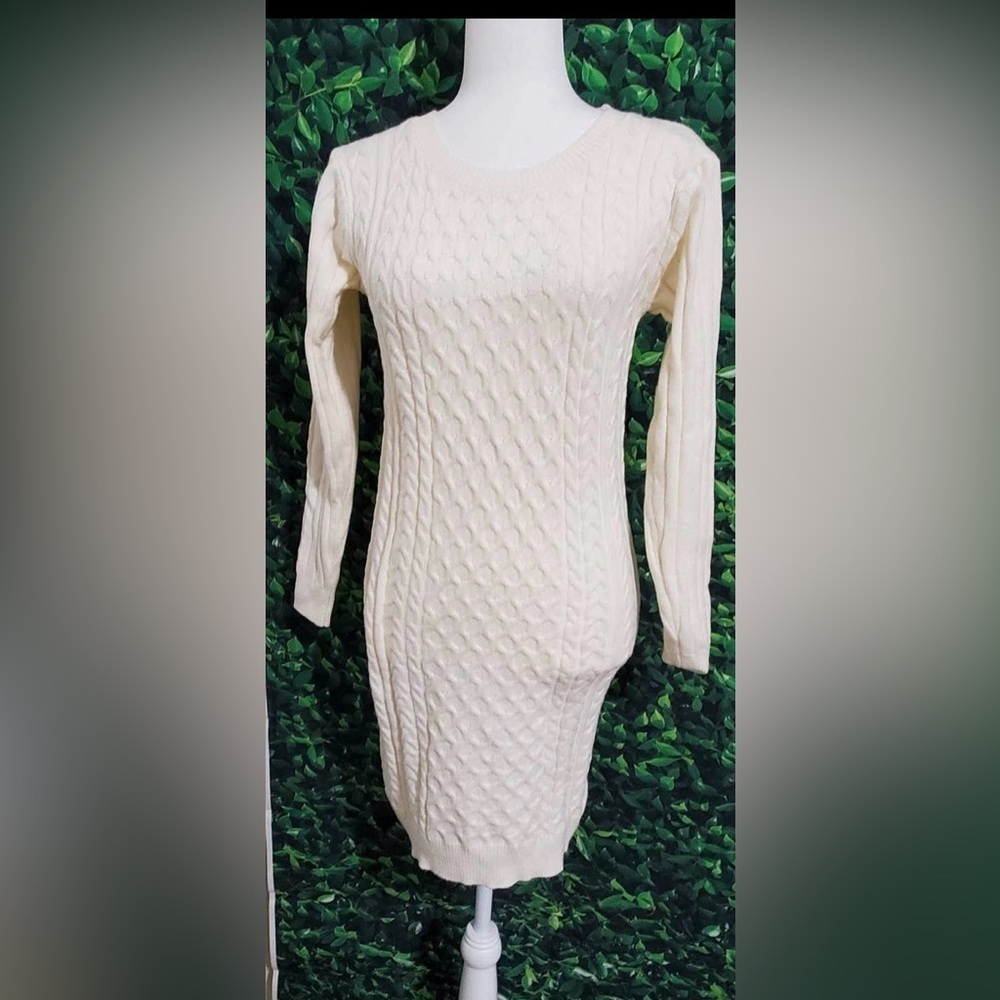 Elegant Cream Cable Knit Dress